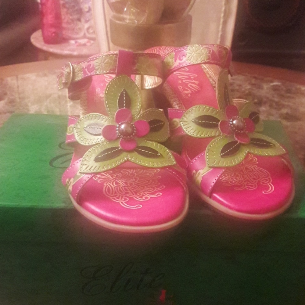 Woman New sandals
